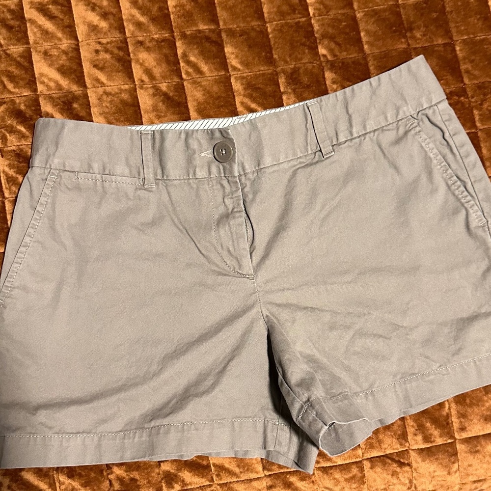 LOFT WOMENS CASUAL KHAKI SHORT SZ 6